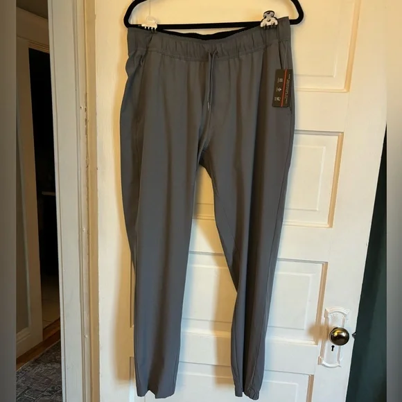 Travis Mathew Gray Joggers - Picture 3 of 7